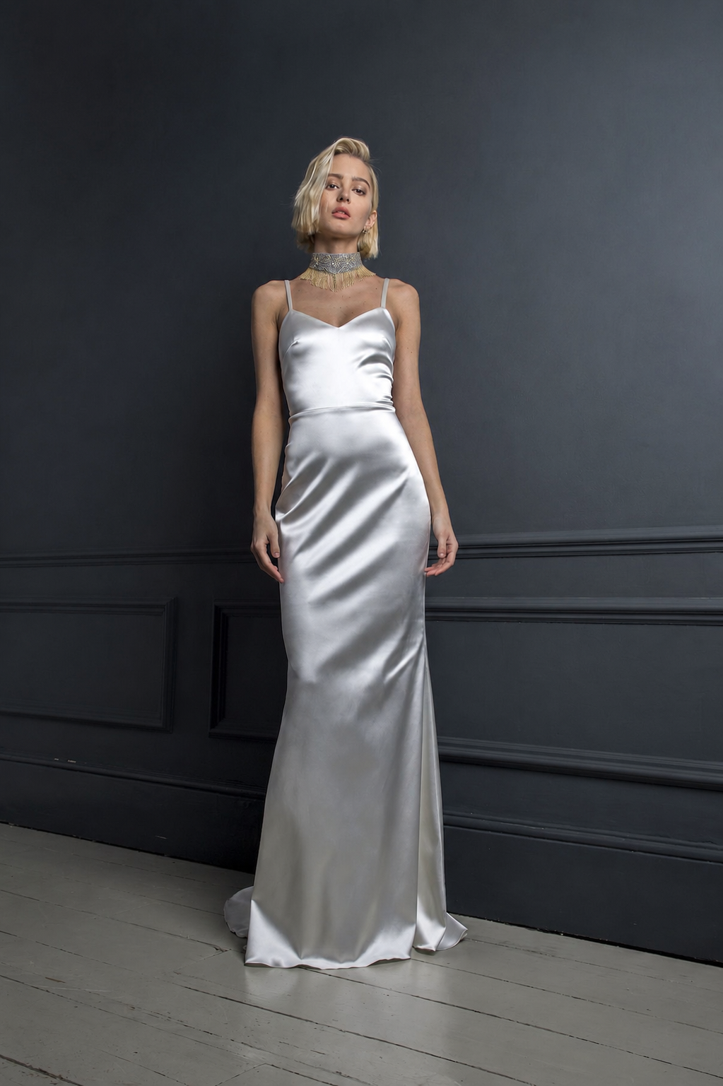 Choker grey swan Queen