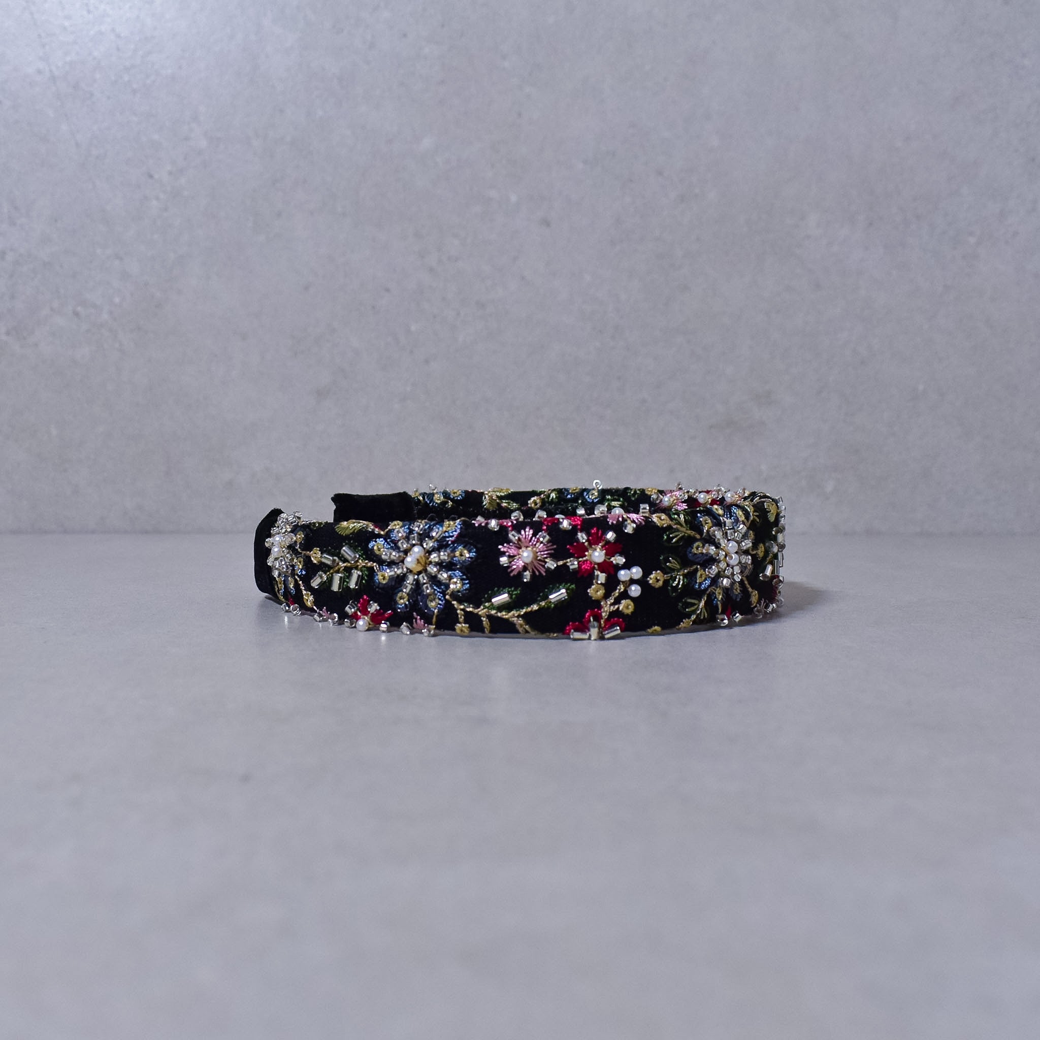 Cintillo Spring Black