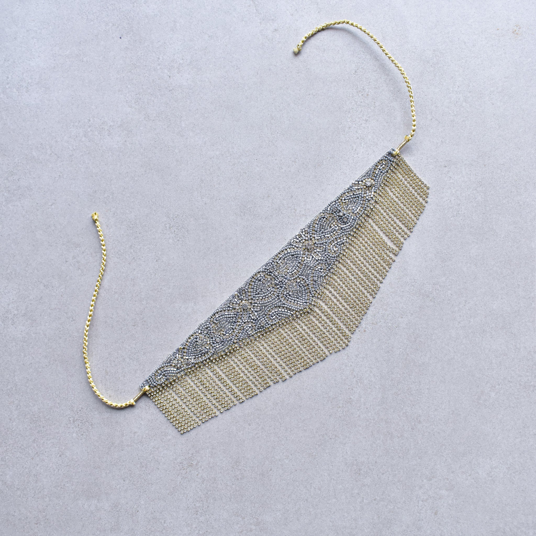 Choker grey swan Queen