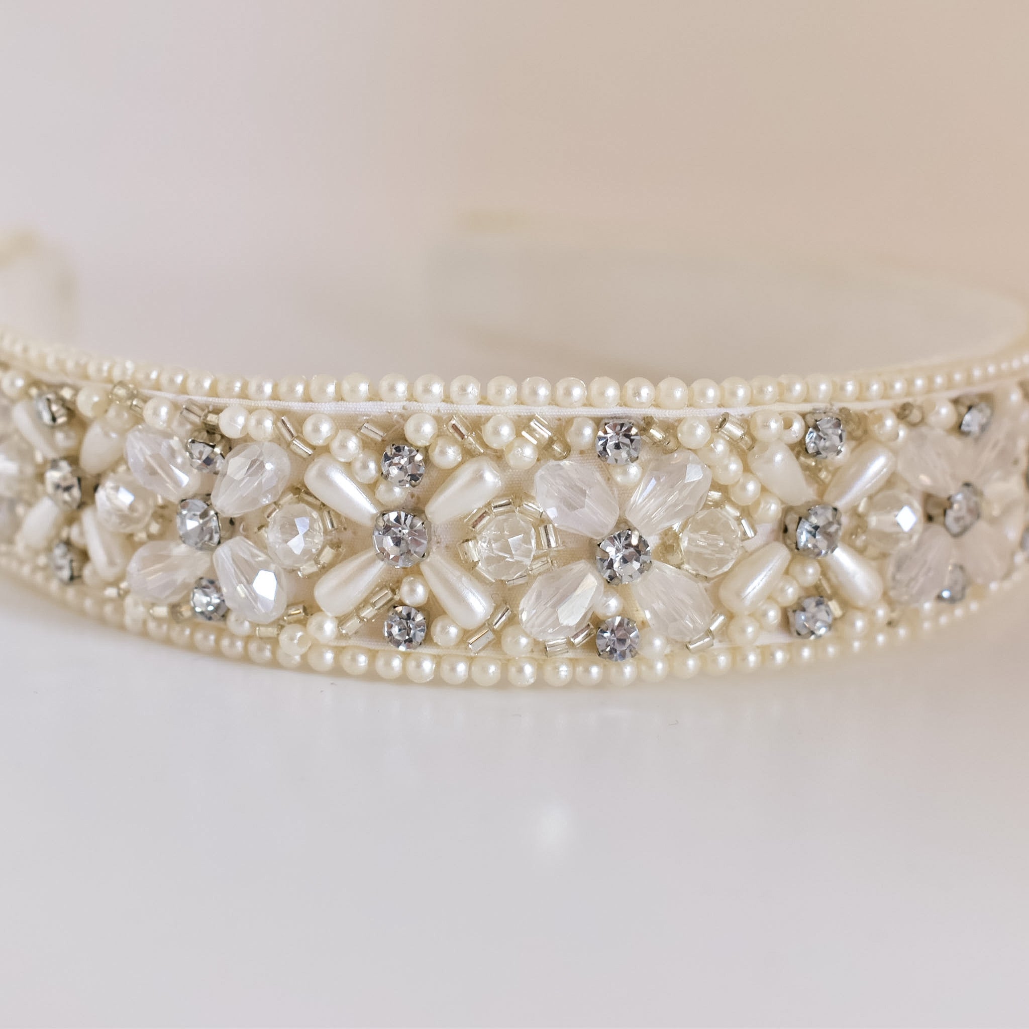 Cintillo White Starlight medium