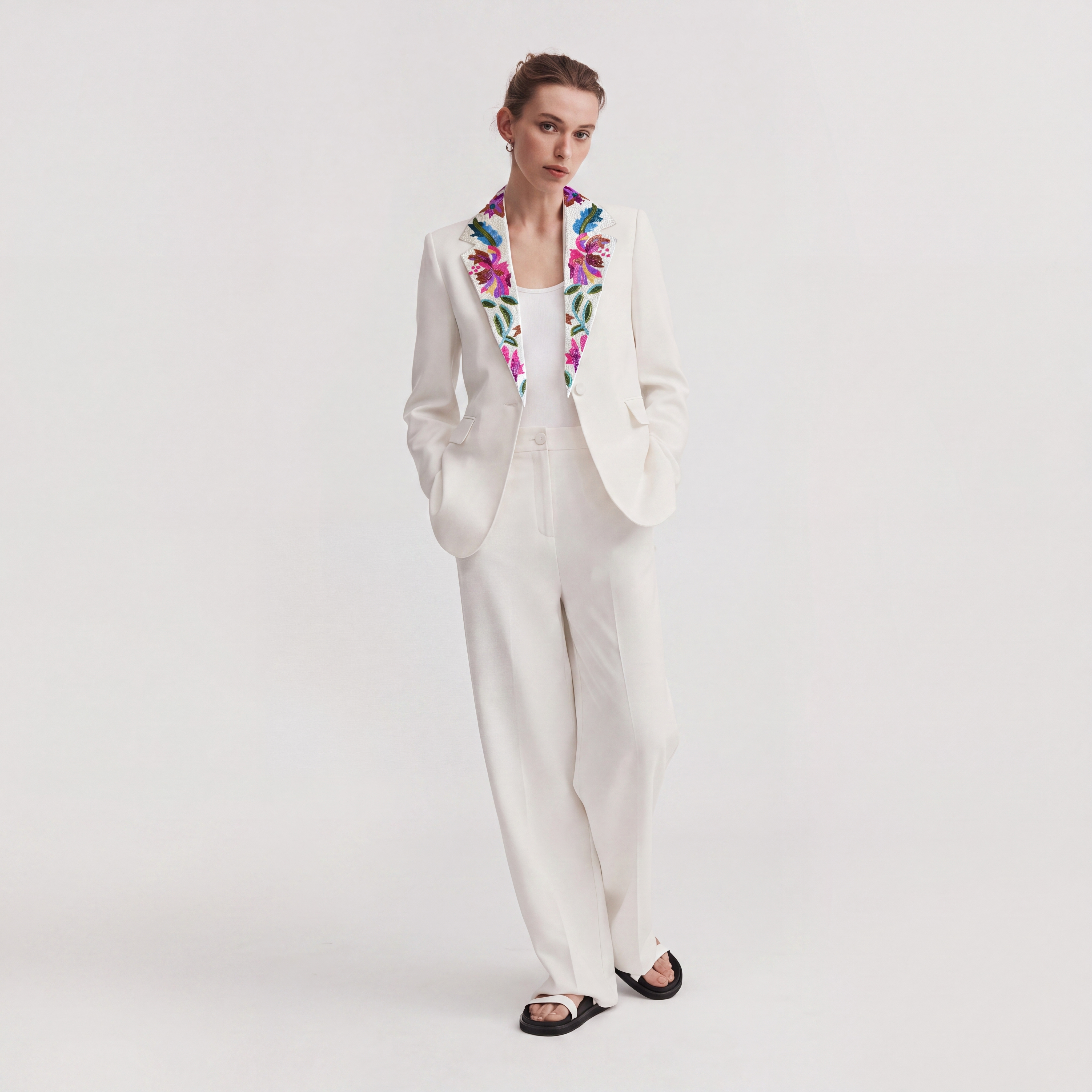 Cuello Chaqueta, Luxury White