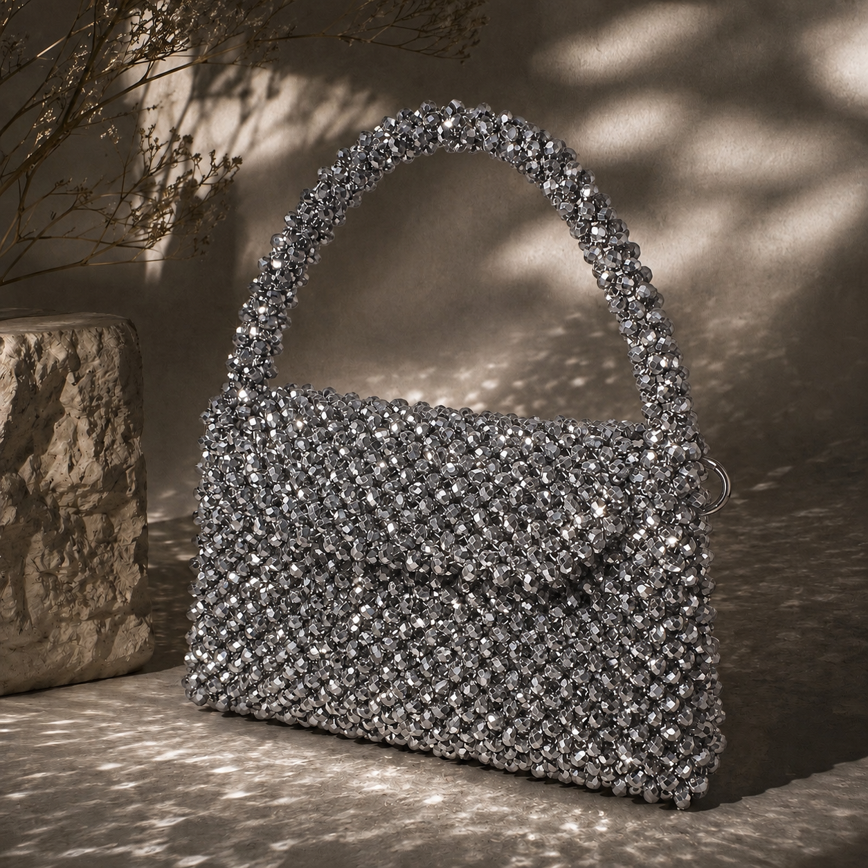 Cartera tejida en piedras "I SAID YES" Iron