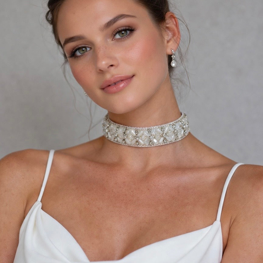Choker White Pearls Slim