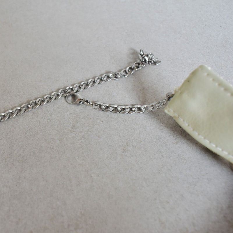 Cinturón white coins