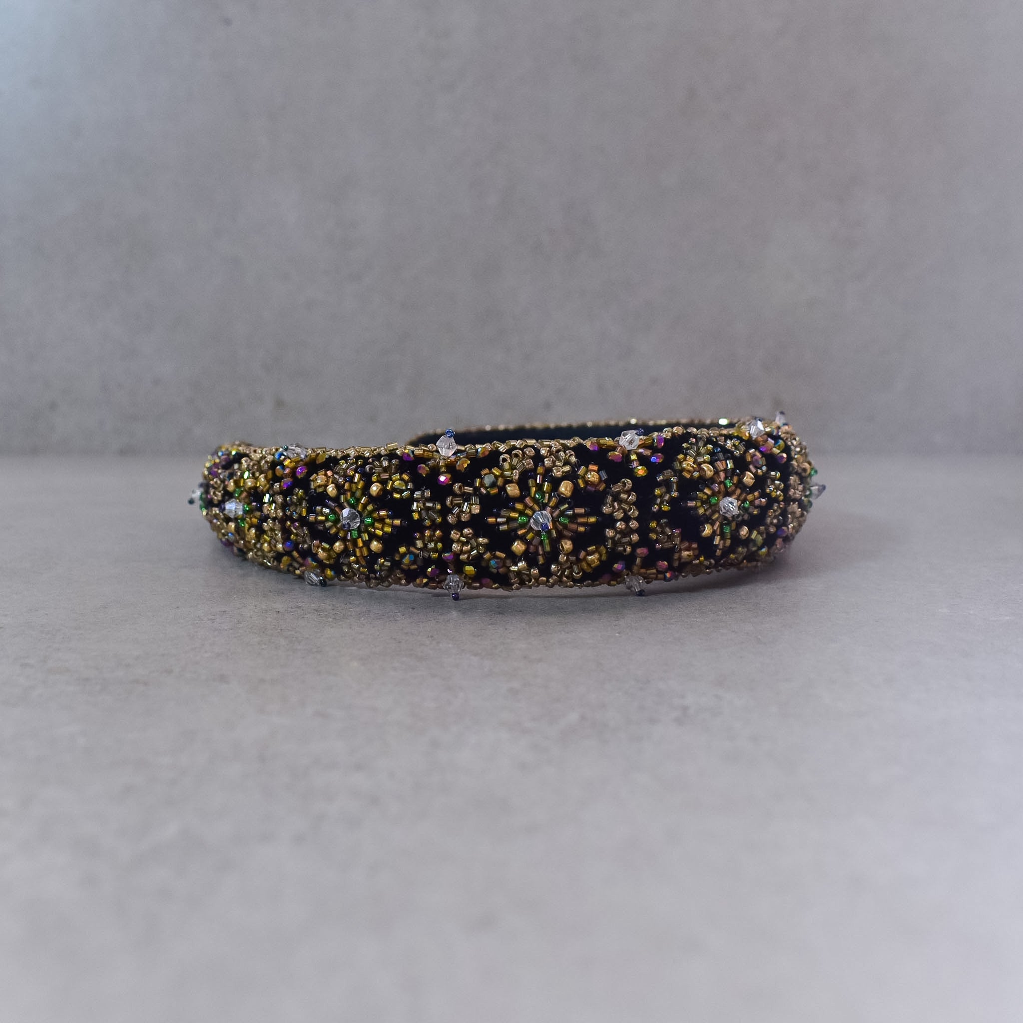 Cintillo Geometric BRIDGETE VELVET BLACK GOLD WIDER
