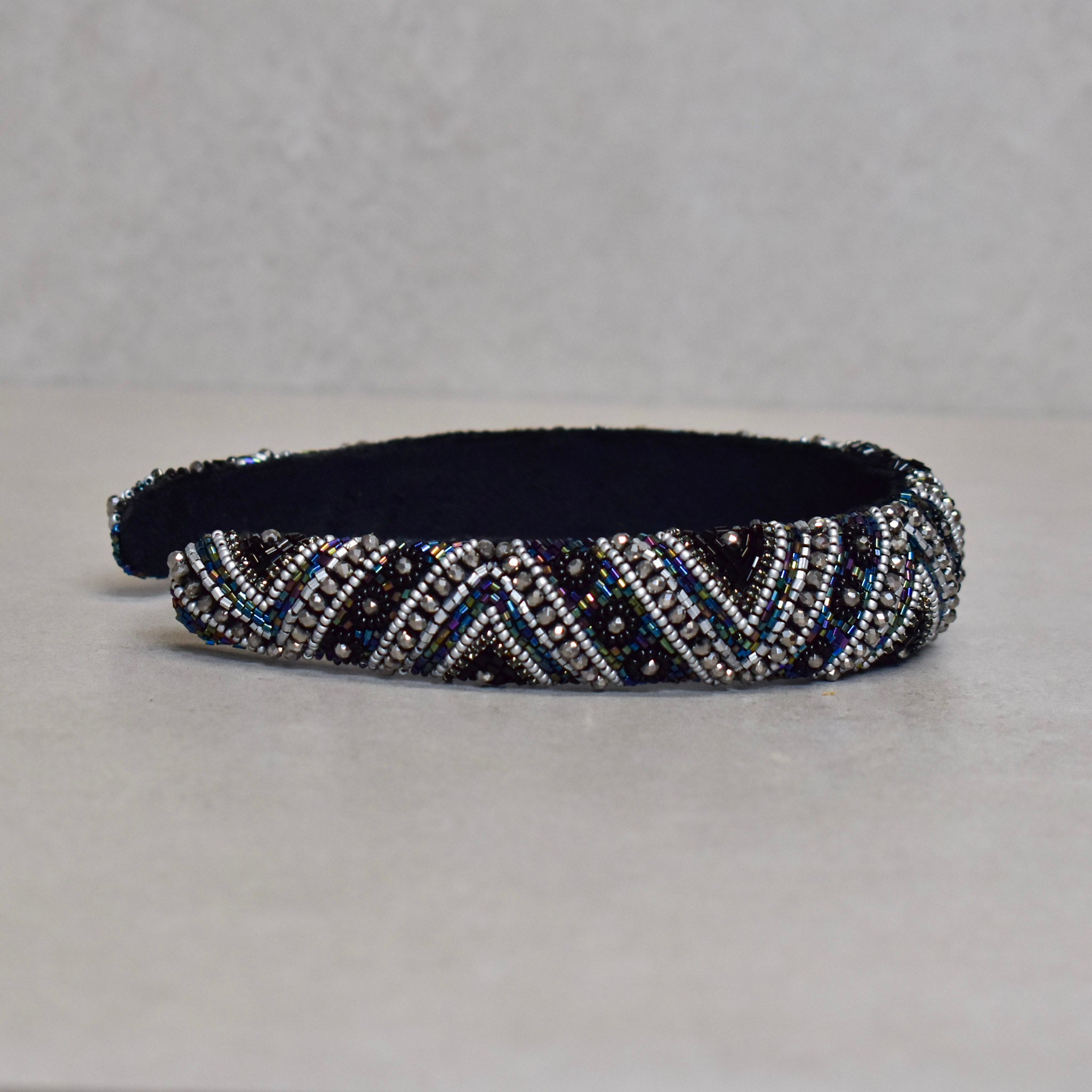 Cintillo QUEEN Midnight wider