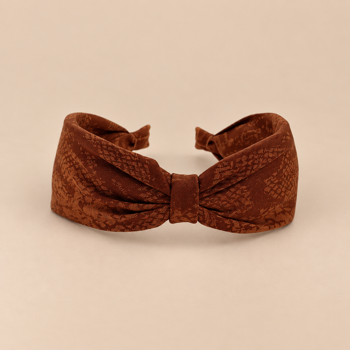 Cintillo basic knot text canela