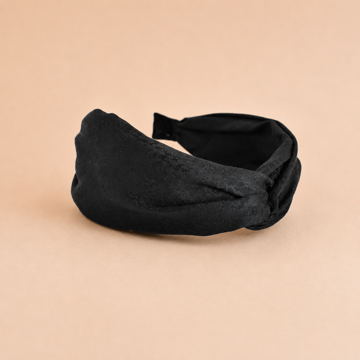 Cintillo basic knot text black