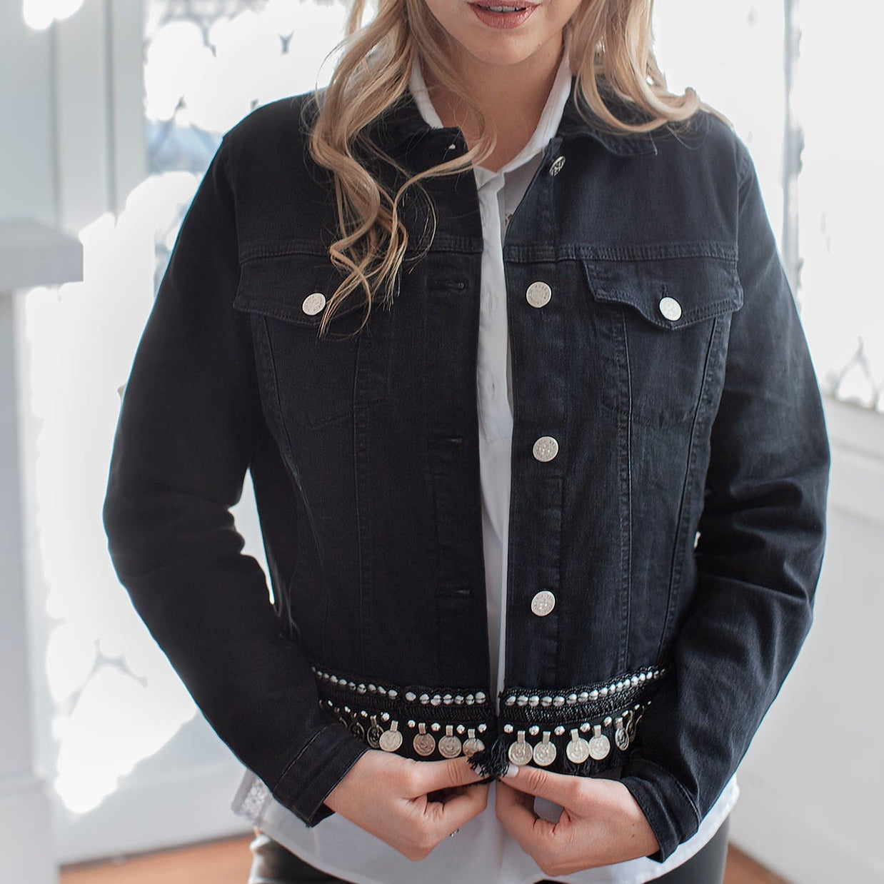 Chaqueta Denim Coin Border high metal BLACK