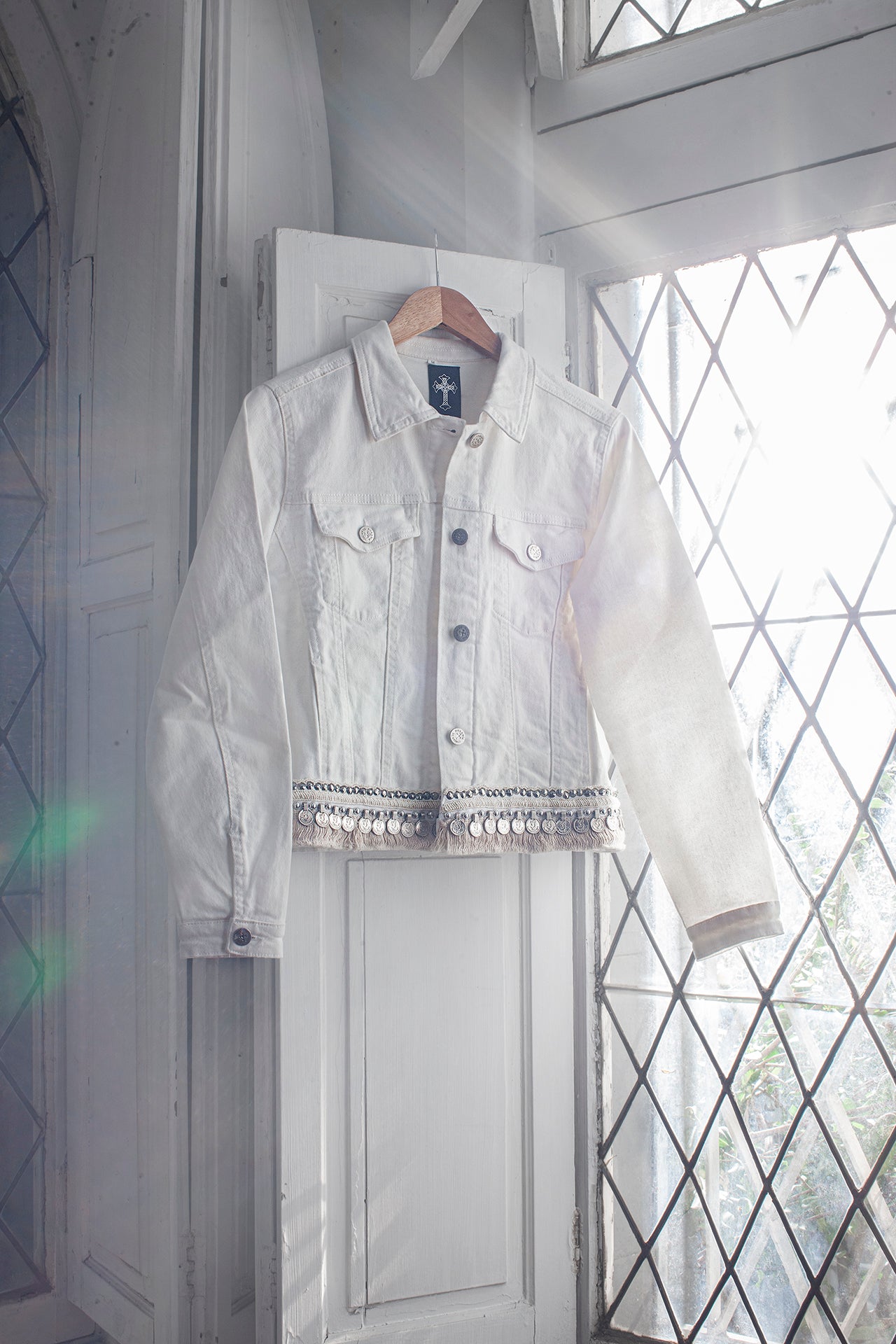 Chaqueta Denim Coin Border high metal WHITE