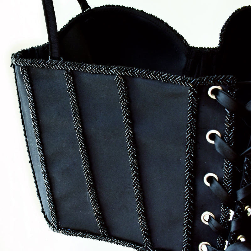 Corsé Luxurious Black Angel