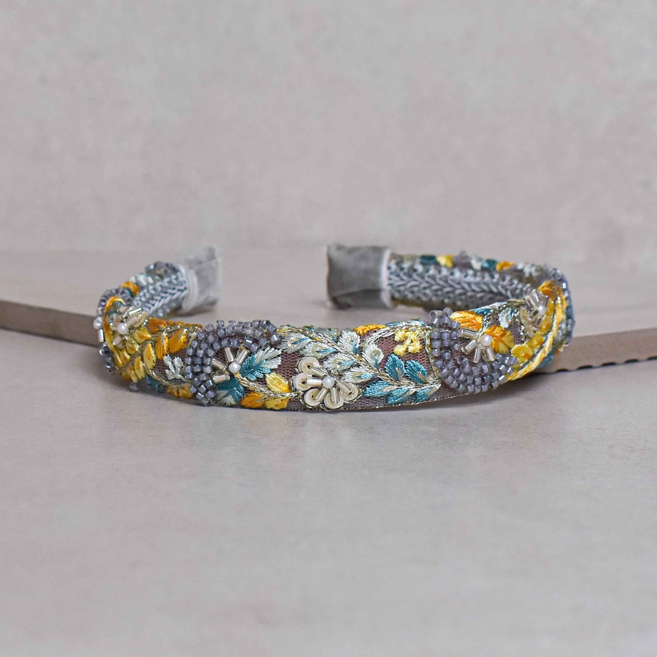 Cintillo Elegance Spring Grey