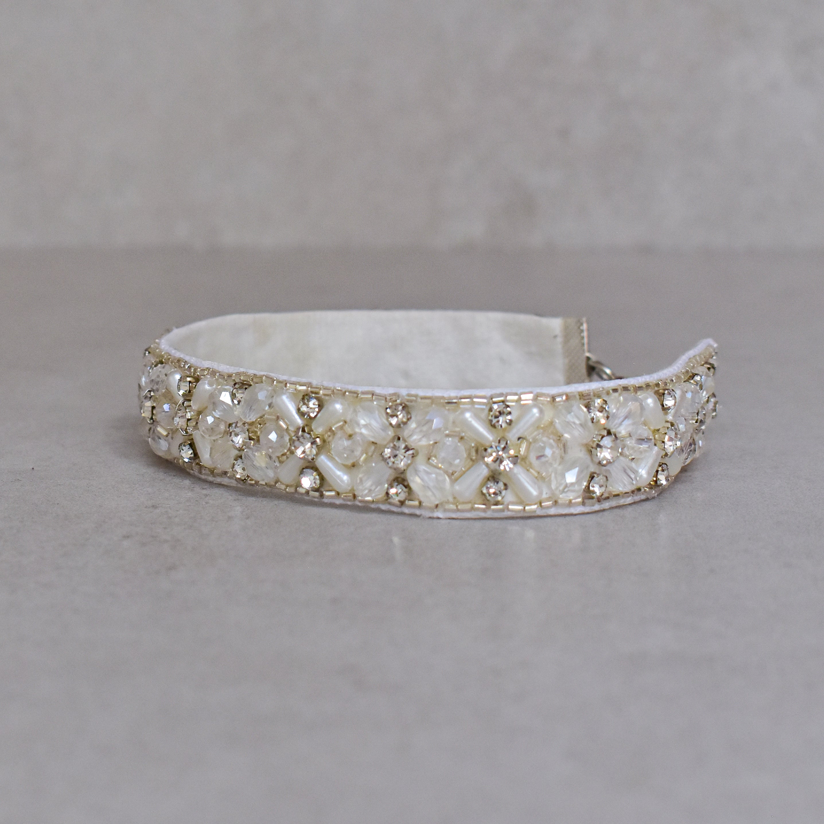 Choker White Pearls Slim