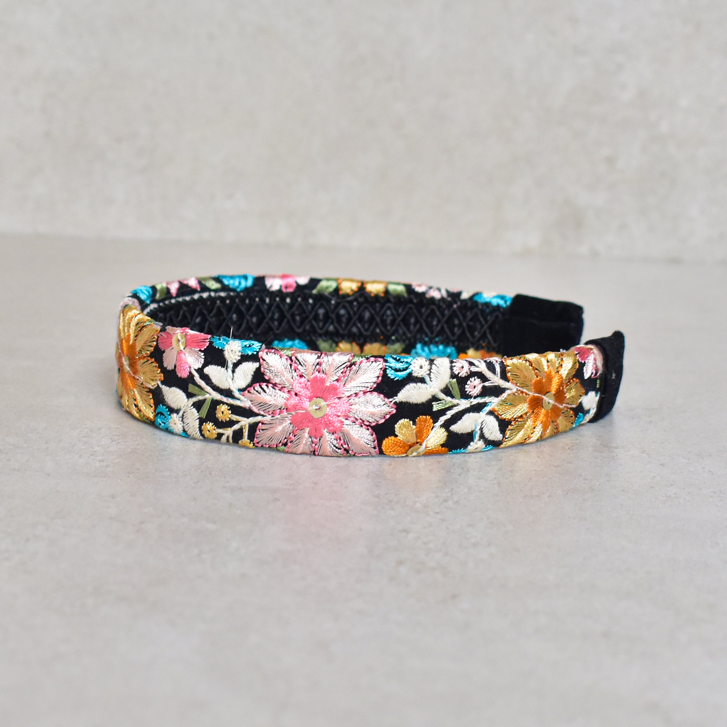 Cintillo Bouquet of flowers